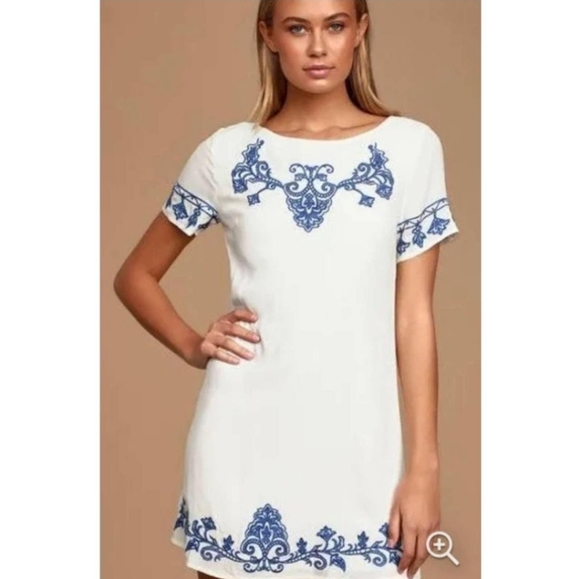 Lulus Dresses & Skirts - LULU'S Boho embroidered dress